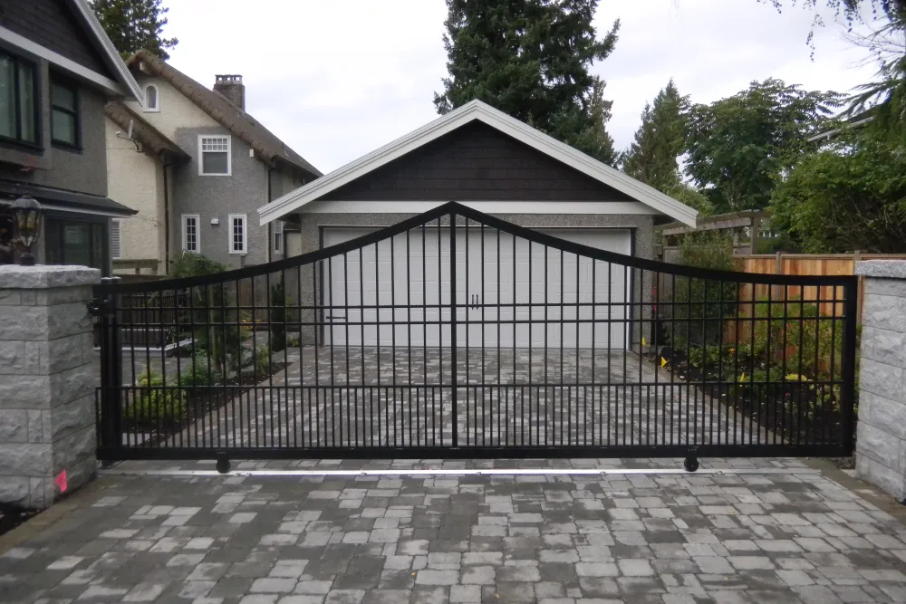 Automatic swing gates with manual swing gates