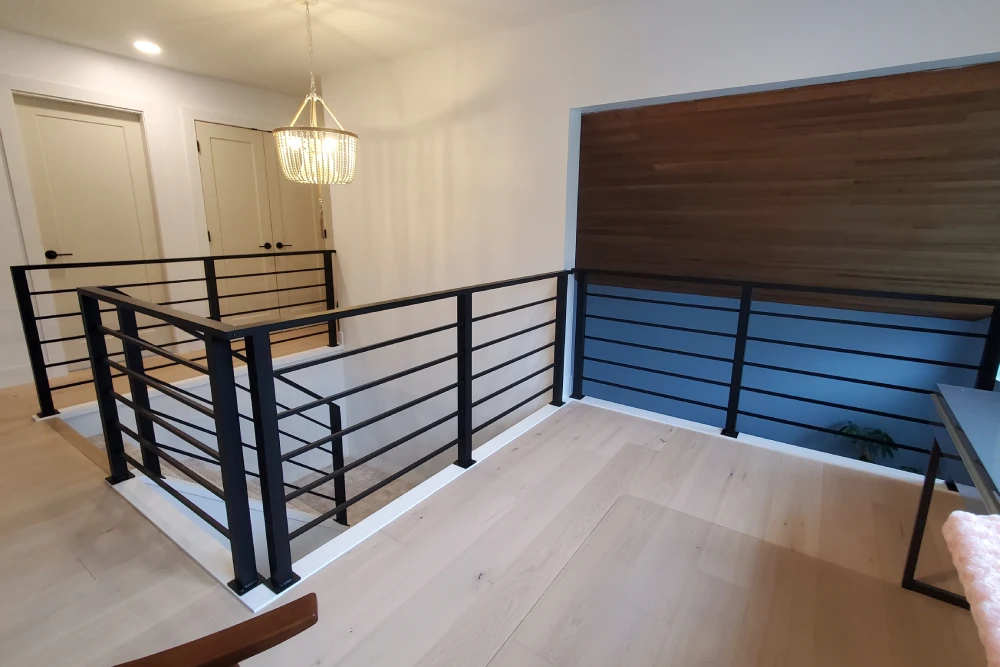 Commercial railings with aluminium and steel railing